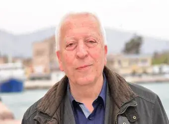 Μουτζούρης