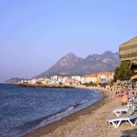 Καρλόβασι παραλία